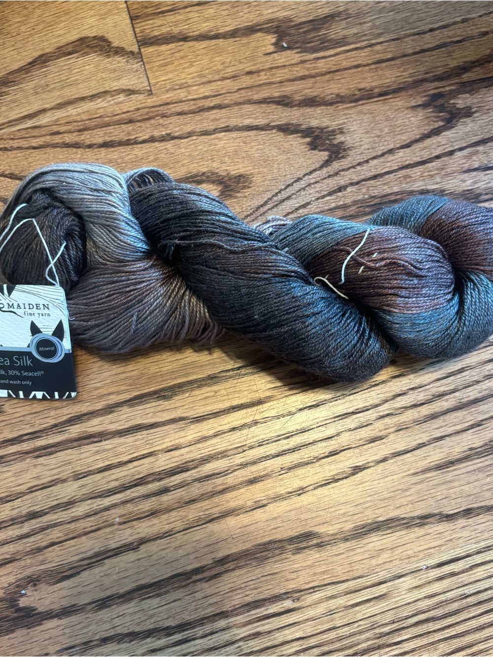 Hand Maiden Yarn Sea Silk 70% Silk 30% Seacell Mineral Gray Fingering Knitting